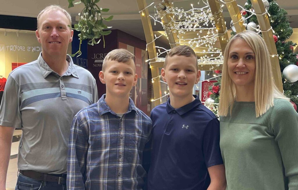 Kip and Lea Rowe and boys Kip and Lea Rowe and boys